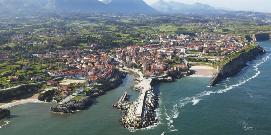Llanes